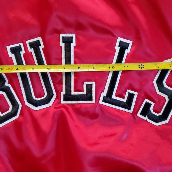 Vintage 1980's/1990's Men's Chicago Bulls Red Satin Swingster Jacket Size XL USA - Picture 7 of 7
